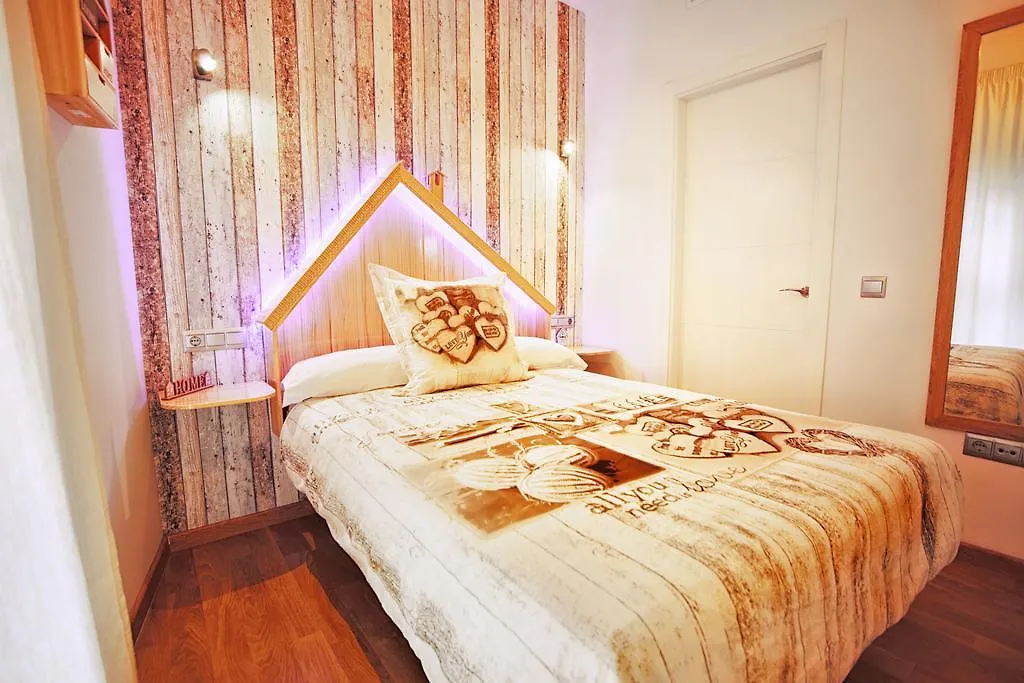 Apartamentos Momas La Casa De Mama Malaga