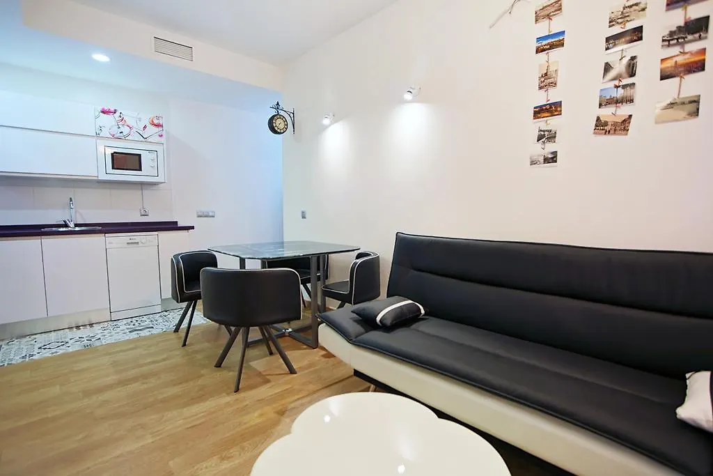 Apartamentos Momas La Casa De Mama Malaga 0*,