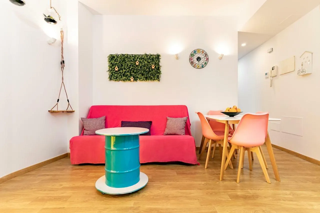 Apartamentos Momas La Casa De Mama Malaga 0*,