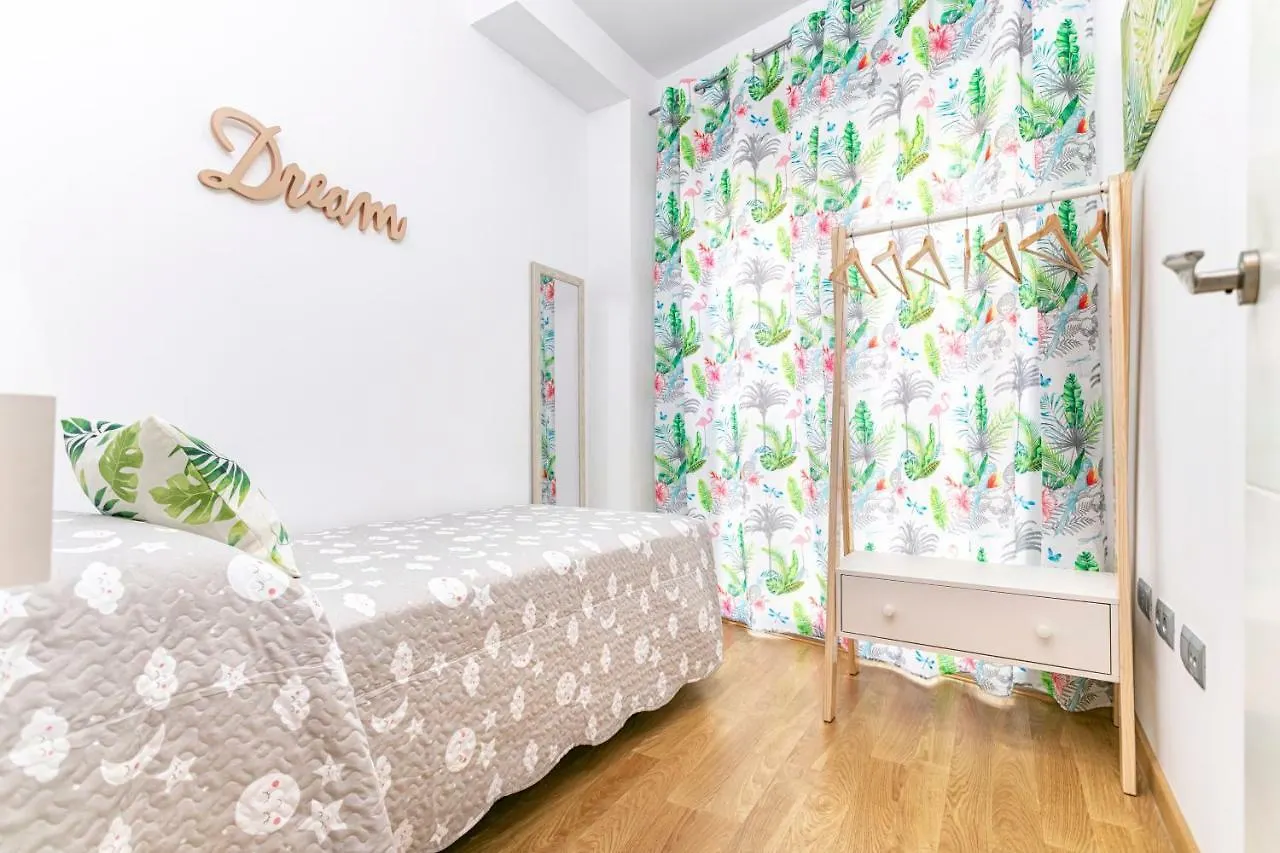 Apartamentos Momas La Casa De Mama Malaga