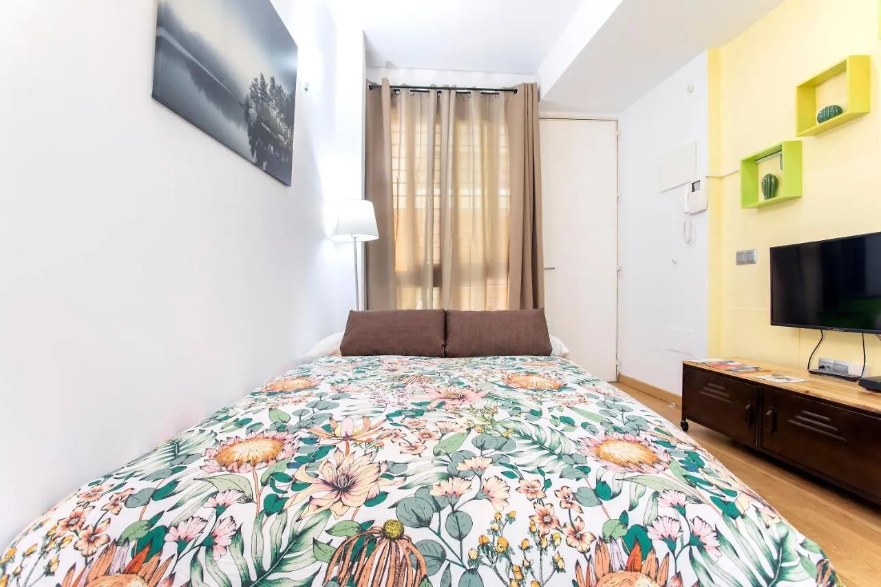 Apartamentos Momas La Casa De Mama Malaga 0*,