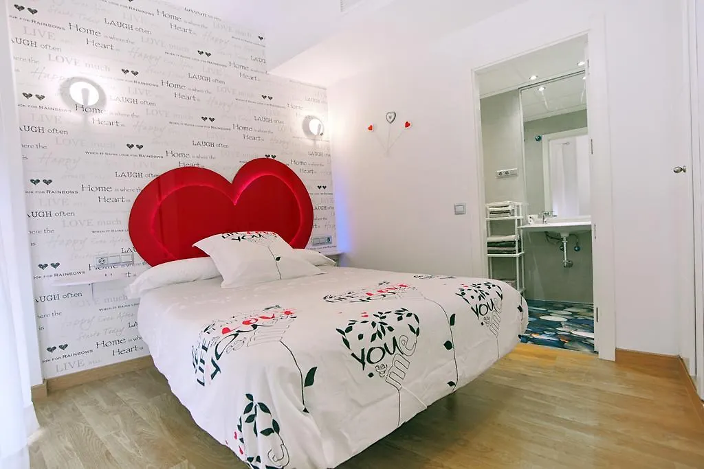 מאלגה Apartamentos Momas La Casa De Mama ספרד